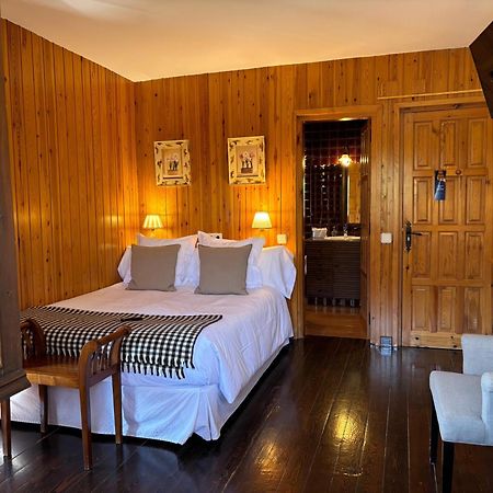 El Xalet De Tauell Hotel Rural Eksteriør bilde