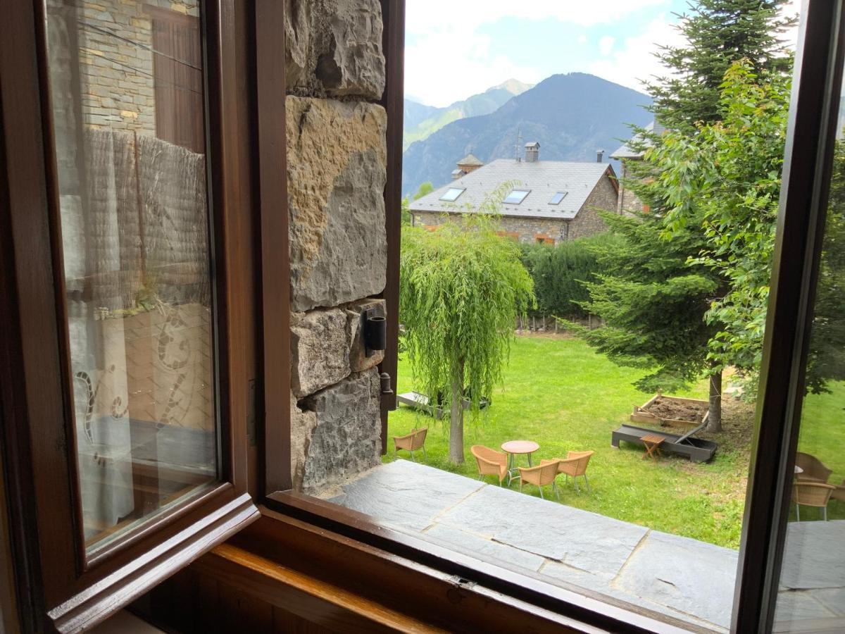El Xalet De Tauell Hotel Rural Eksteriør bilde