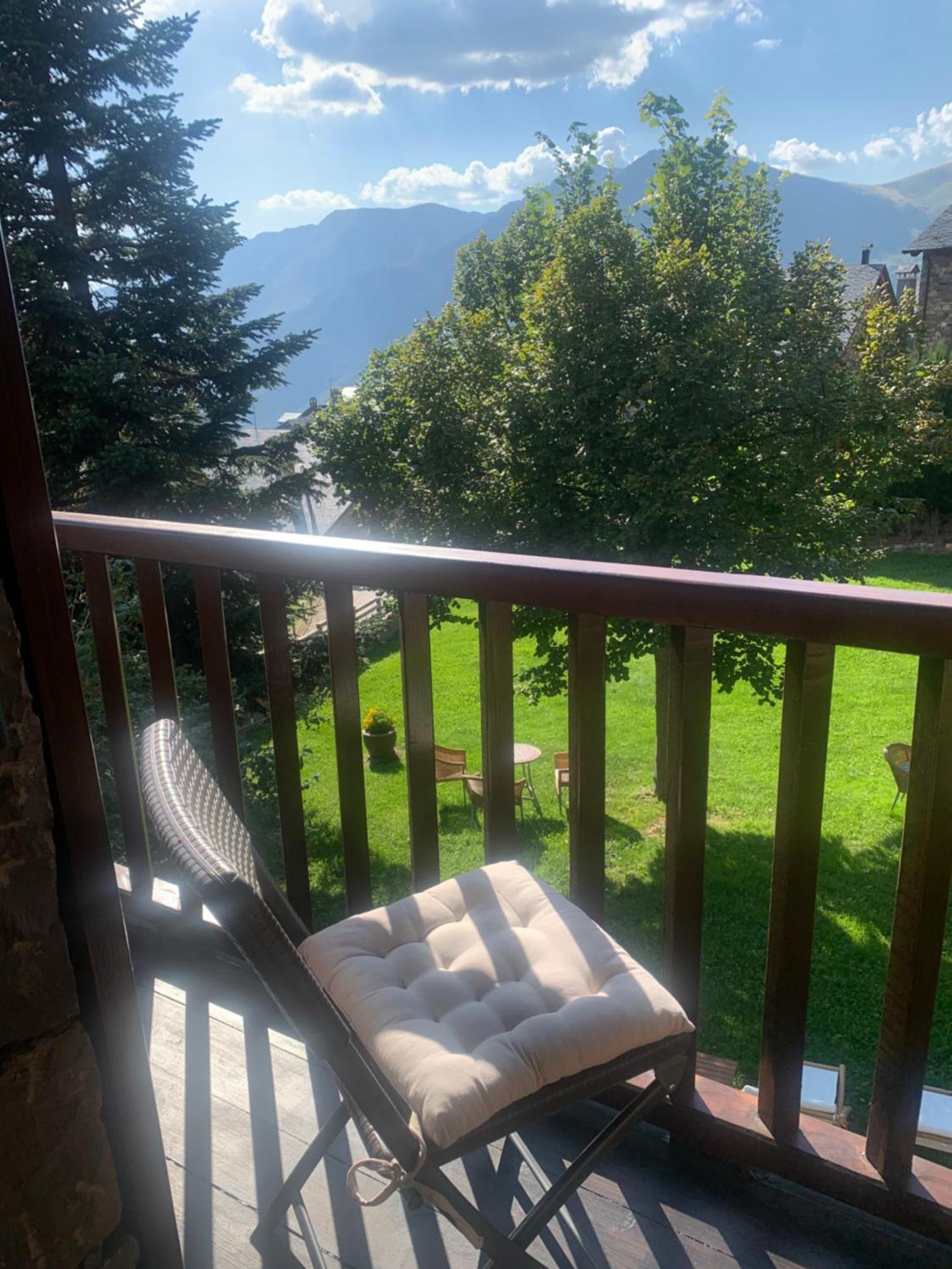 El Xalet De Tauell Hotel Rural Eksteriør bilde