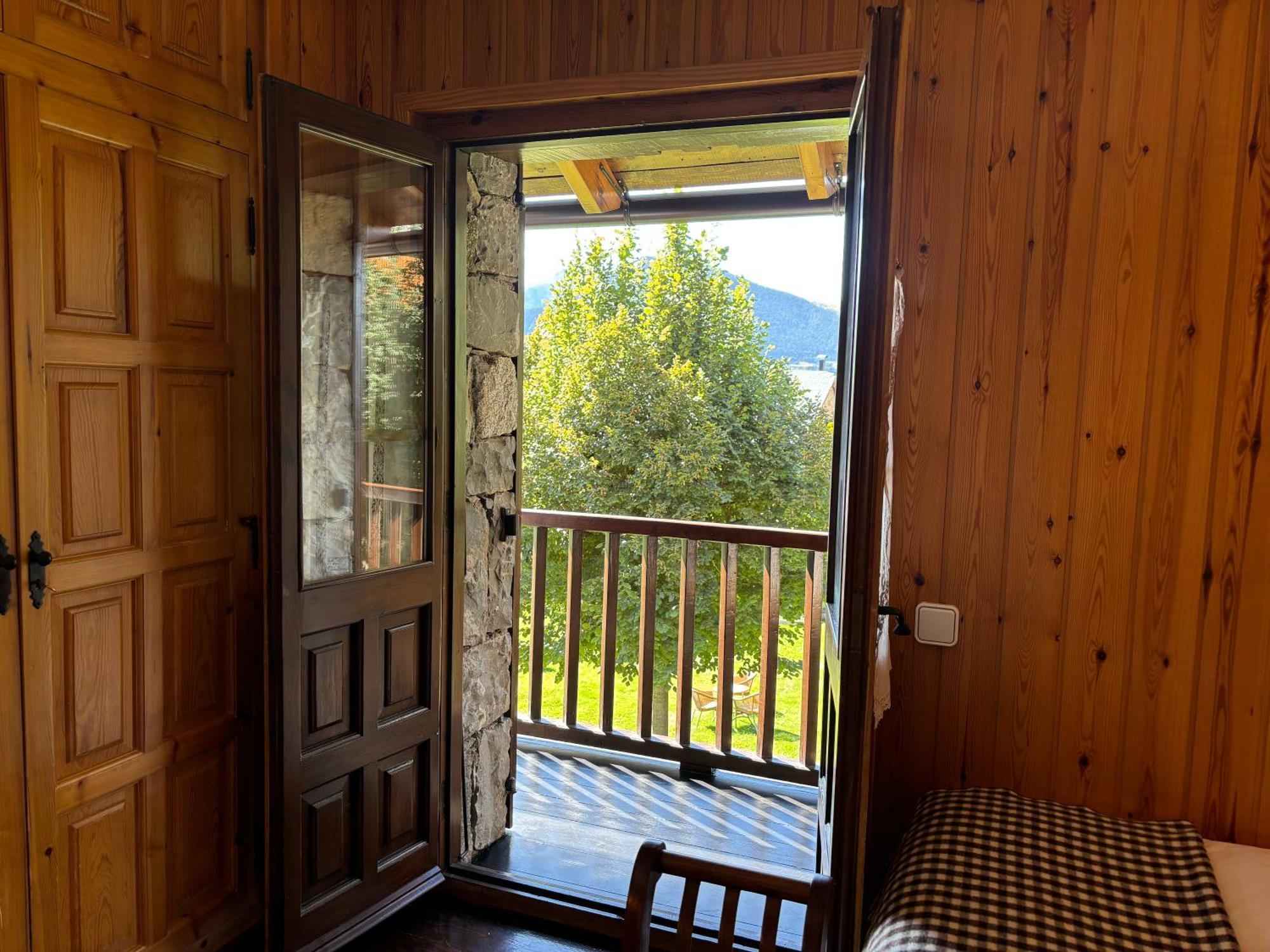 El Xalet De Tauell Hotel Rural Eksteriør bilde