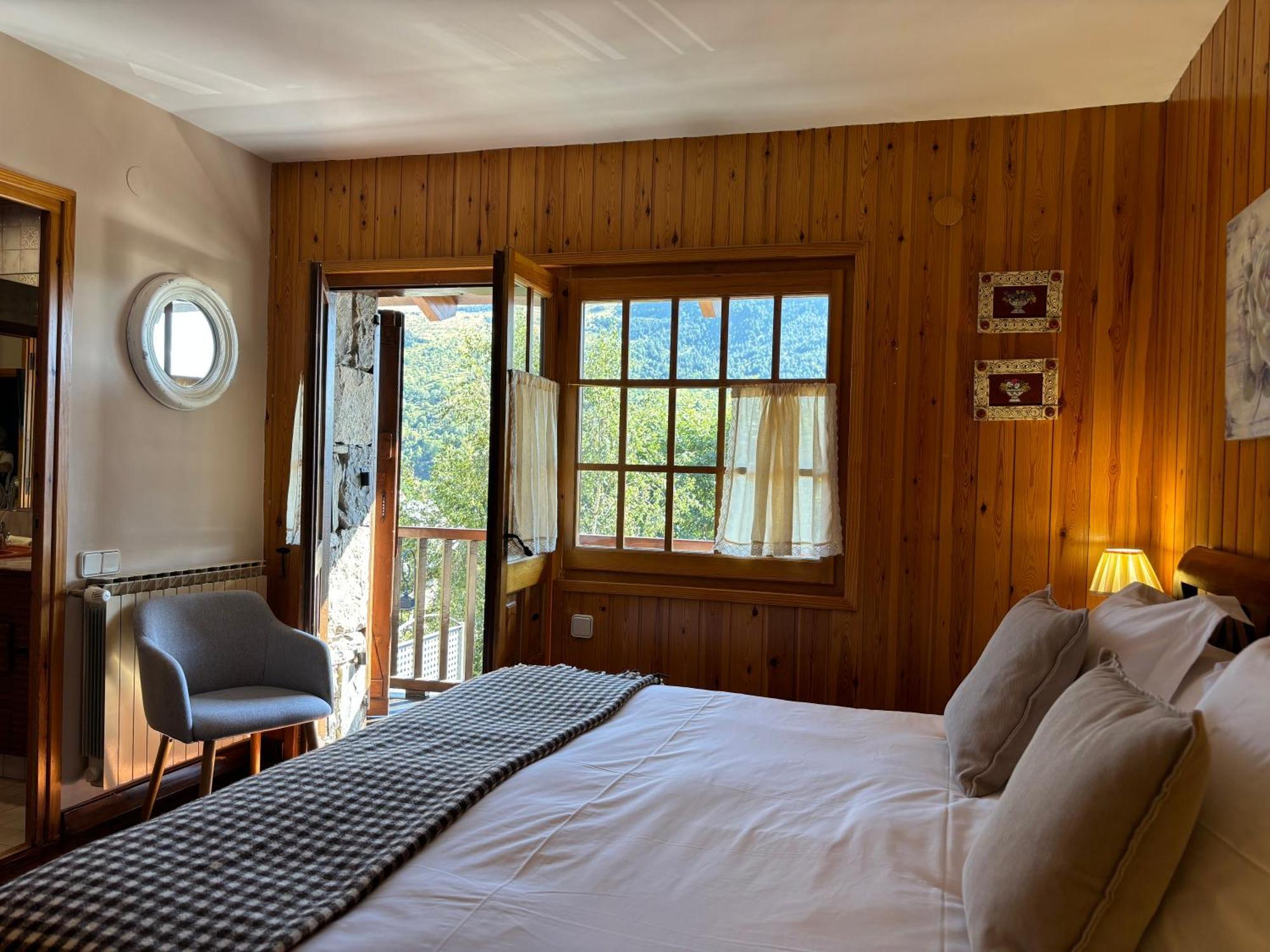 El Xalet De Tauell Hotel Rural Eksteriør bilde