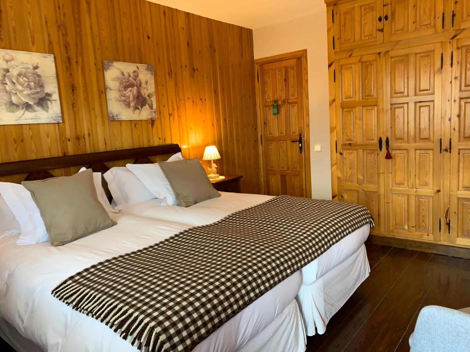 El Xalet De Tauell Hotel Rural Eksteriør bilde