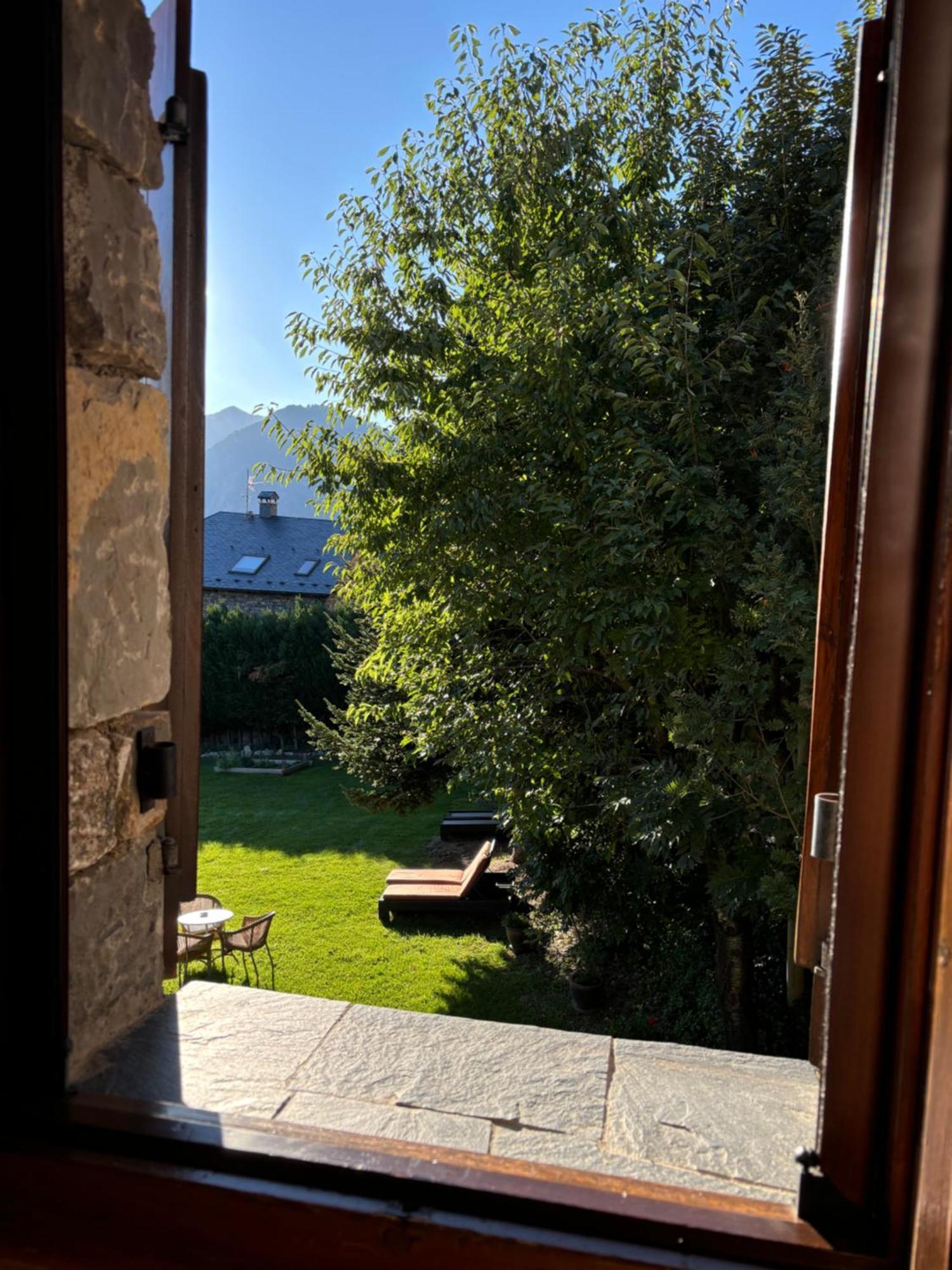 El Xalet De Tauell Hotel Rural Eksteriør bilde